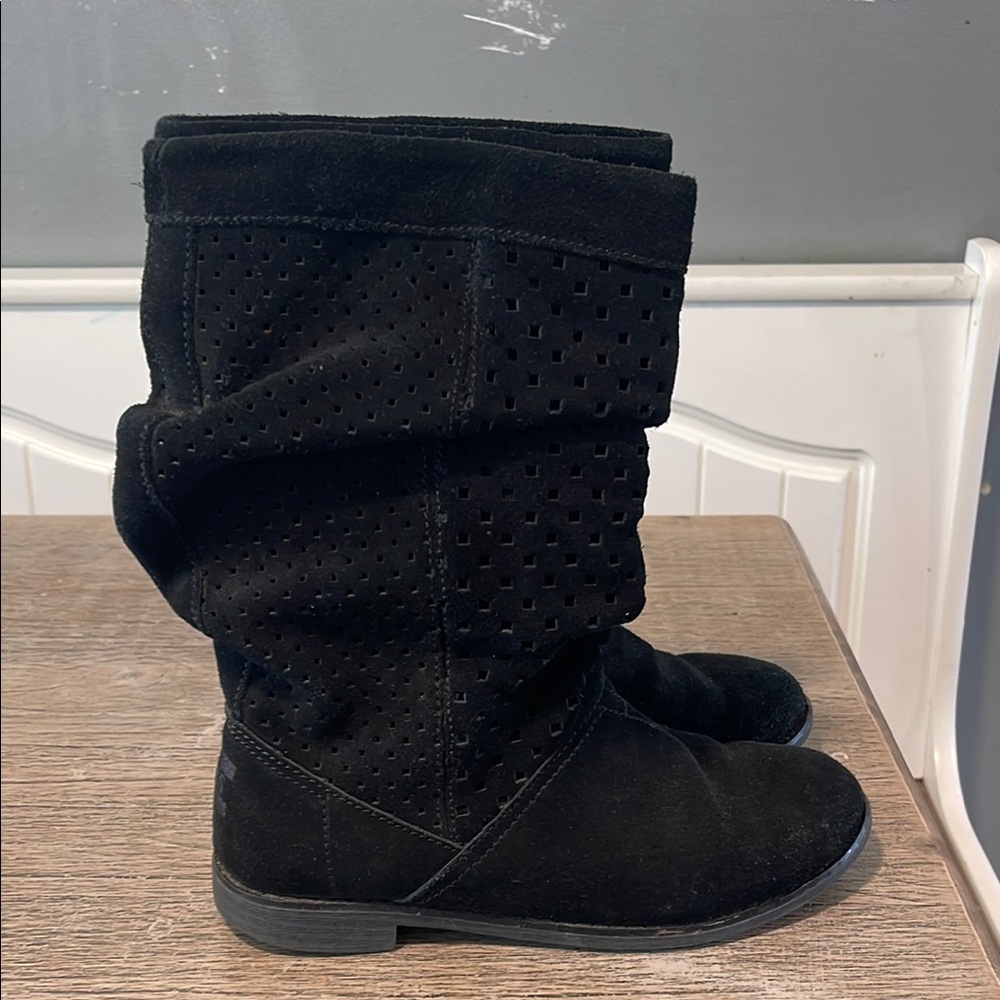 TOMS Black‎ Suede Slouch Boots 5.5
